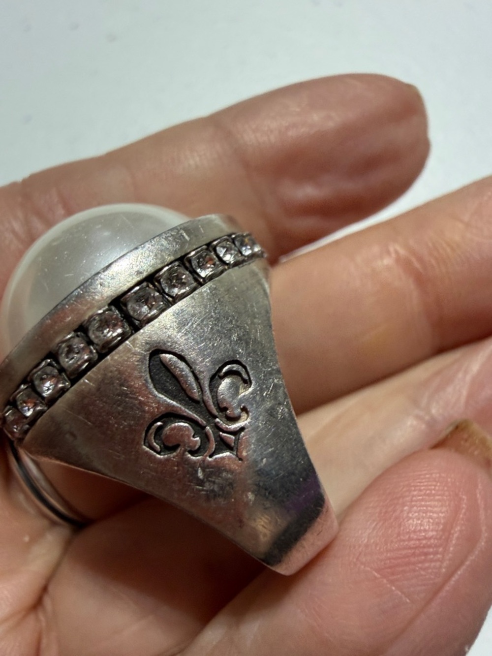 French Kande Silver-Tone Pearl Dome Ring with Crystal Accents - White  (4) - Picture 5 of 8